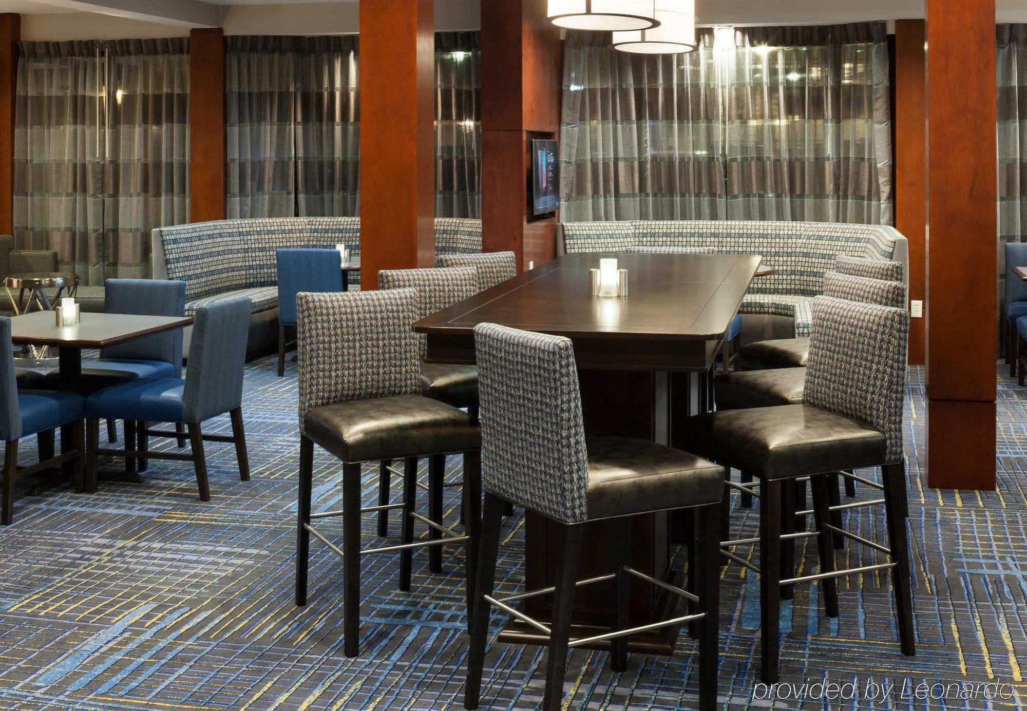 Courtyard By Marriott Waco Hotel Exterior photo