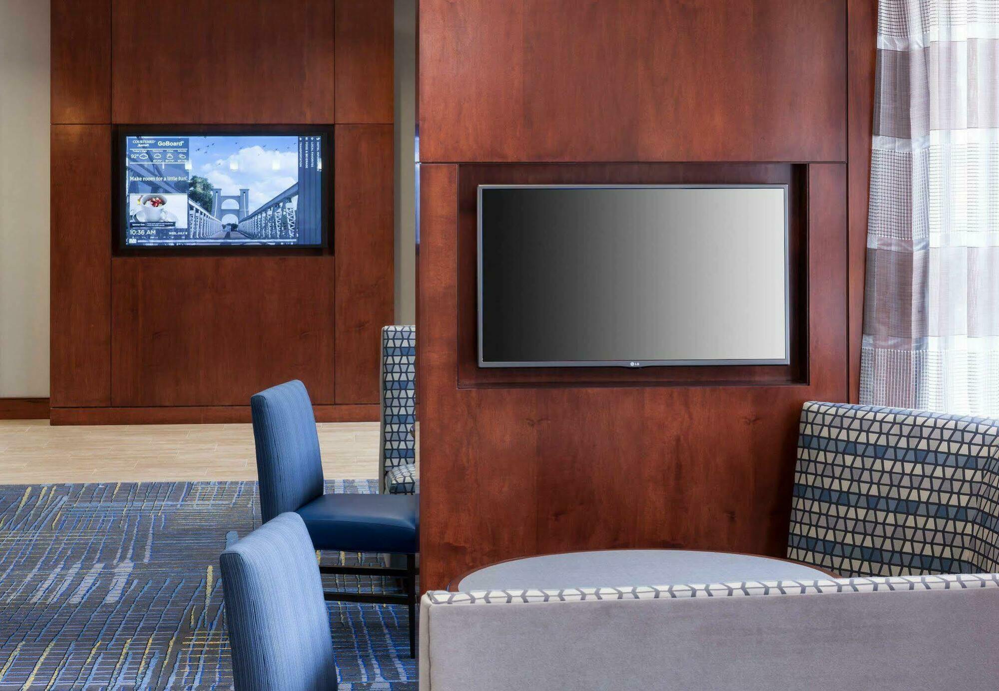 Courtyard By Marriott Waco Hotel Exterior photo
